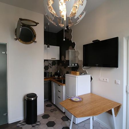 Le Petit Lys Apartment Vincennes Bagian luar foto